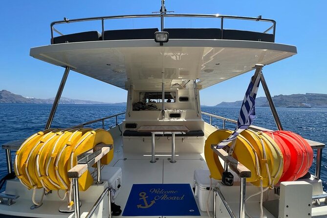 Roam the Caldera With a Private Motor Yacht - Guest Reviews and Ratings