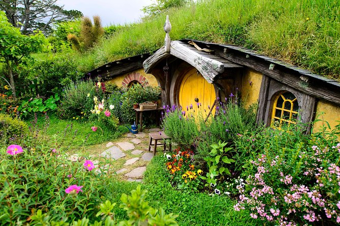 Shore Excursion: Hobbiton and Lord of the Rings Movie Set Tour - Natural Attractions Along the Way