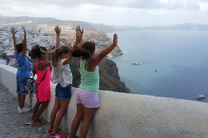 Small-Group Santorini Caldera Fira to Oia Hike - Exploring Santorinis History