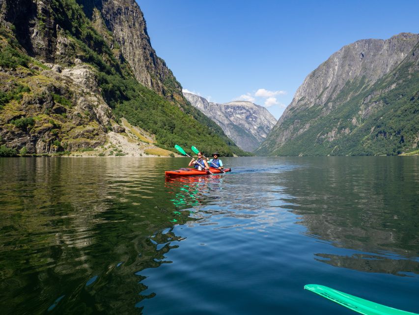 Vossevangen: Nærøyfjord Full-Day Guided Kayaking Trip - Participant Requirements