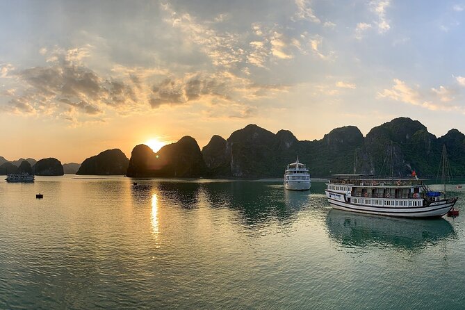 8-Days Glimpse of Vietnam - Ho Chi Minh, Hoi An and Halong Bay - Overview of the Tour