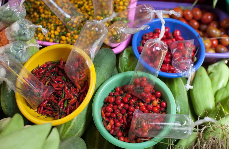 Iquitos: Visit the Exotic Belén Market + Venice Loretana - Meeting Point and Contact Information