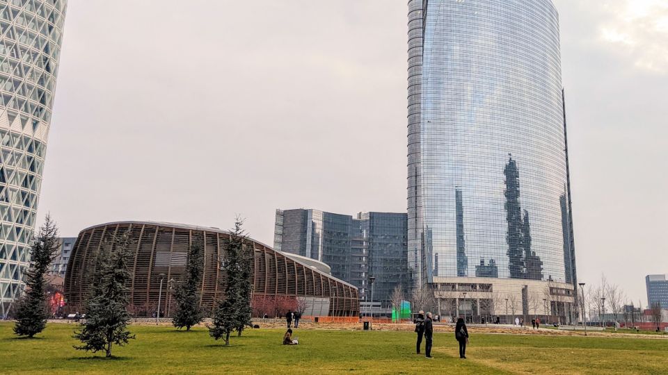 Milan: Self-guided Walk in Futuristic Porta Nuova District - Recap