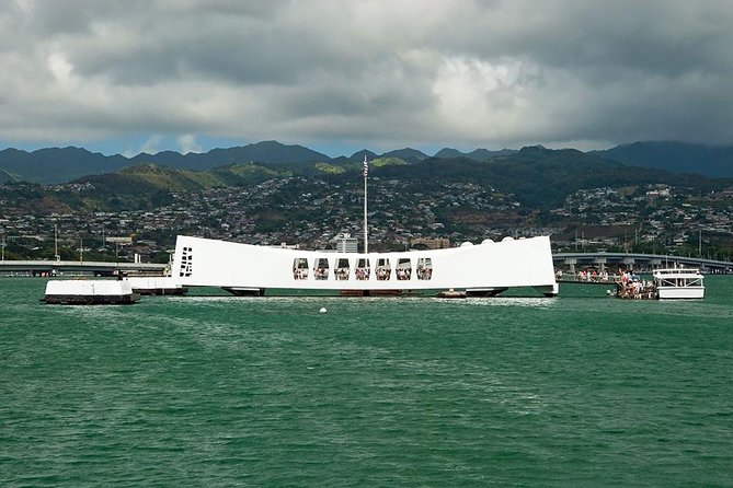 Pearl Harbor, Battleship Missouri and Honolulu City Tour W/ Lunch - Booking Information