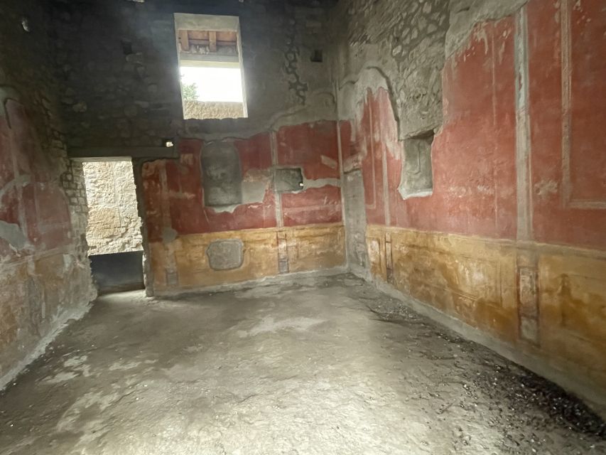 Pompeii: Small-Group Guided Tour With Skip-The-Line Ticket - Tips for a Great Visit