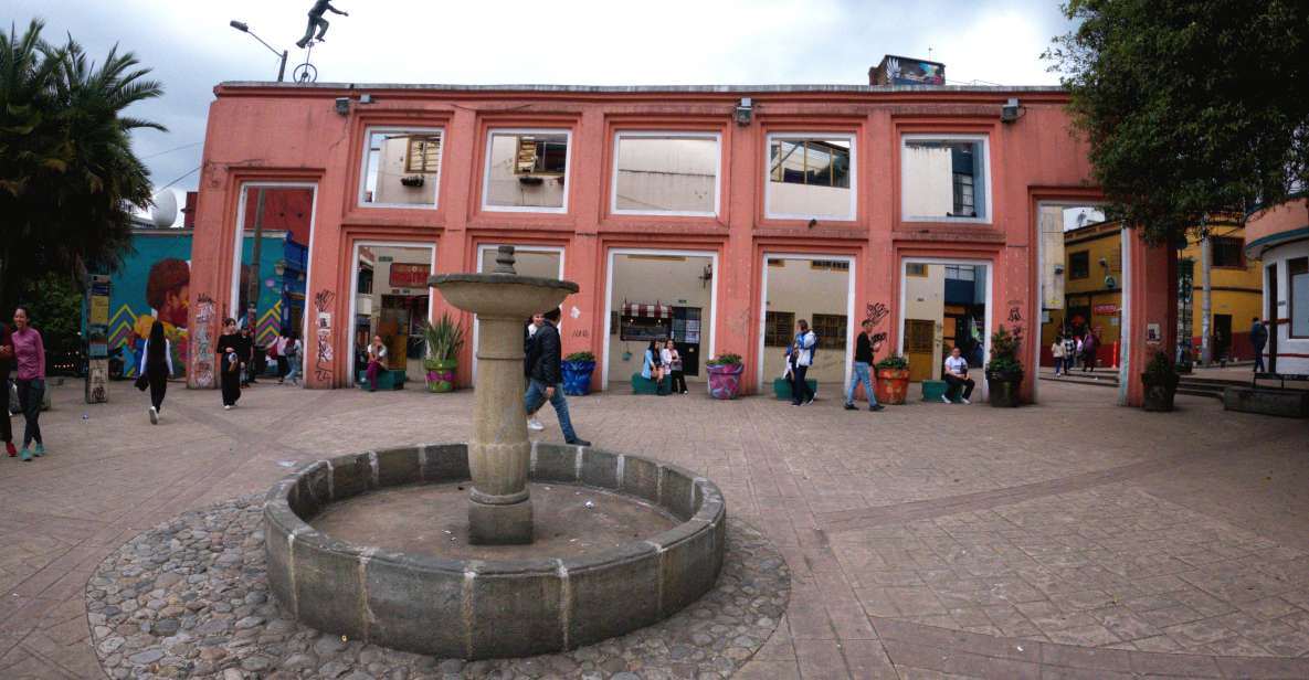 Private Tour Through La Candelaria, the History of Bogota