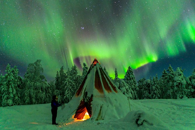 Auroras in Saariselkä – Northern Lights Photo Tour by Car and on Foot - Key Points