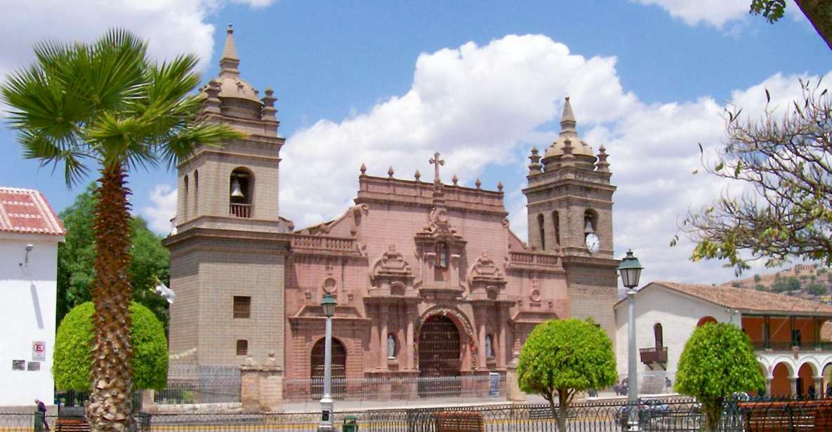 Ayacucho: Colonial Temples | Altarpieces and Architecture | - Key Points