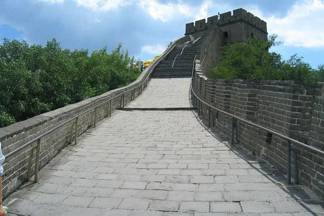 Badaling Great Wall and Ming Tombs Day Tour From Beijing - Inclusions and Amenities