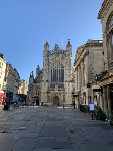 Bath: Guided City Walking Tour With Entry to the Roman Baths - Key Points