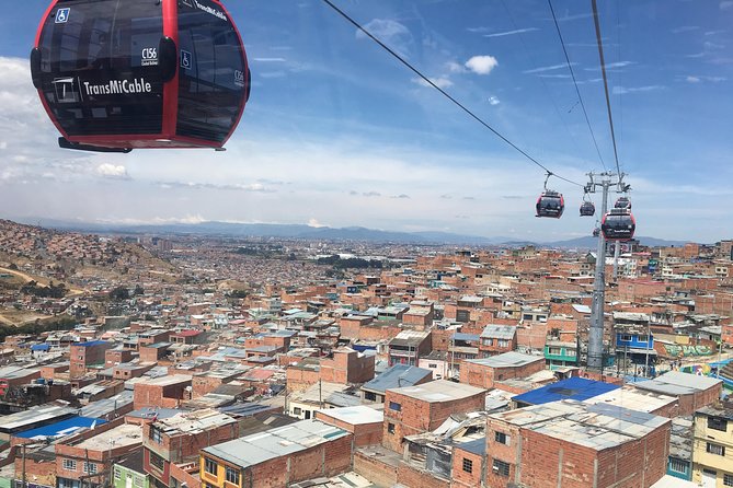 Cable Car to El Paraiso, the City Slum - Tour Highlights