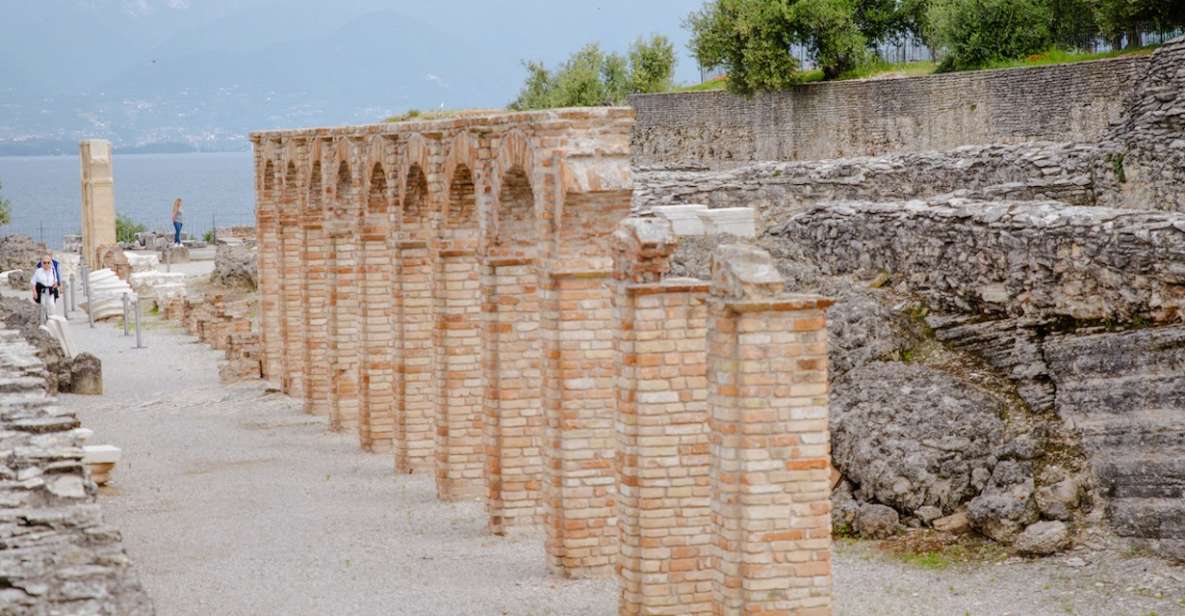 Catullus' Grotto Archaeological Tour in Sirmione - Key Points