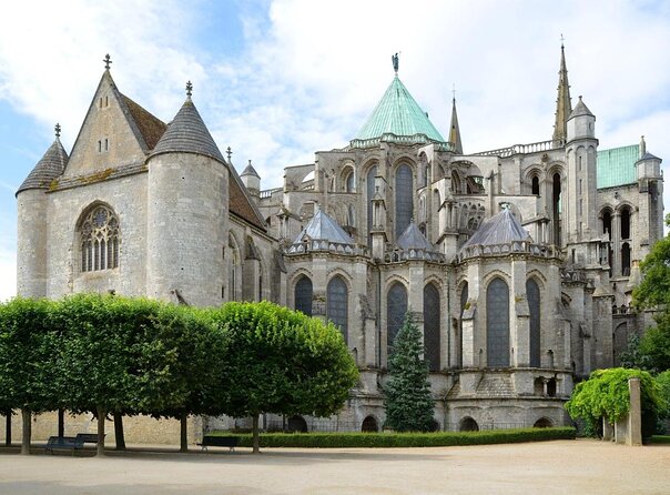 Chartres and Its Cathedral: 5-Hour Tour From Paris With Private Transport - Good To Know