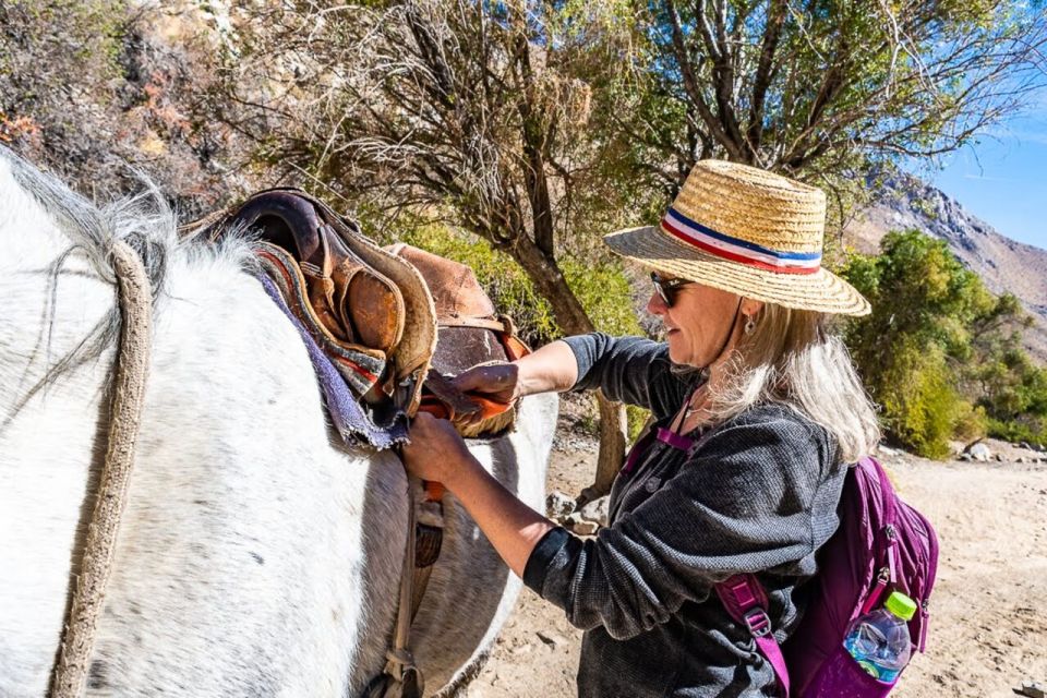 Cochiguaz: Horseback Riding, River and Mountain Range - Key Points