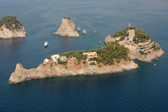 Daily Boat Tour of Amalfi and Positano From Sorrento - Good To Know