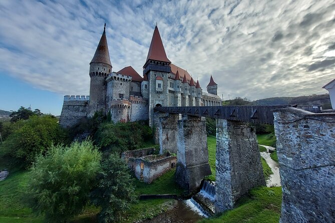 Exclusive Tour: Corvin Castle, Alba Iulia and Traditional Villages From Sibiu - Key Points