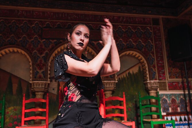 Flamenco Show in Seville Next to the Cathedral - Key Points