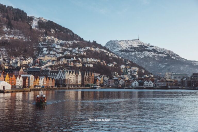 From Bergen: Mostraumen Fjord and Waterfall Cruise