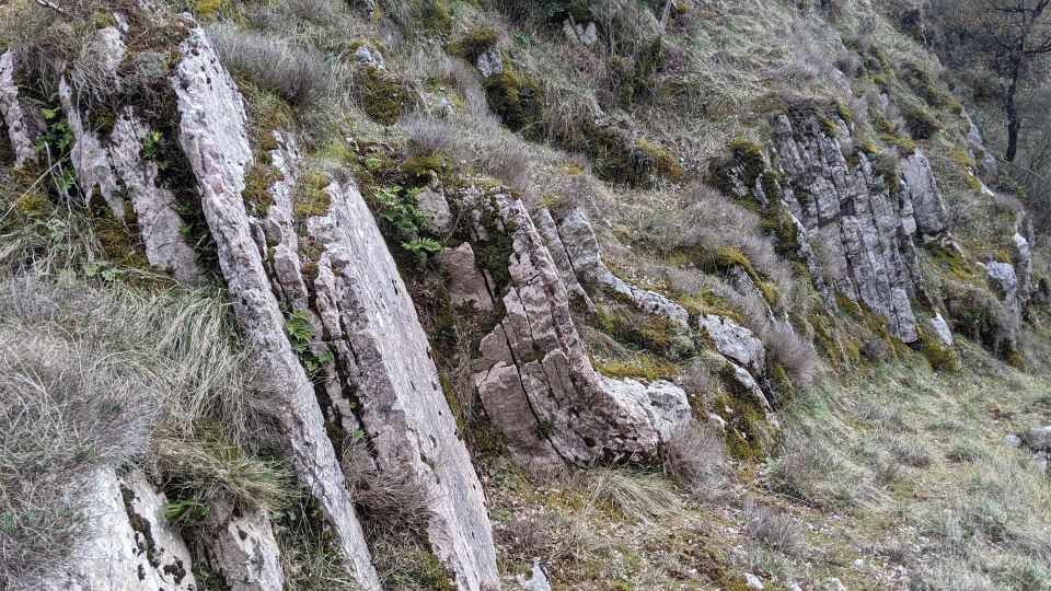 From Triponzo: Valnerina Tunnel and Mountain Hiking Tour - Tour Overview