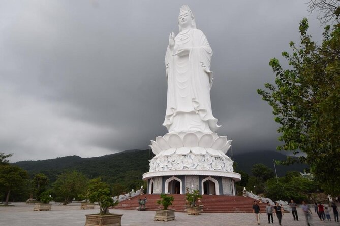 Guided Dragon Bridge Breathing Fire/Water & Da Nang City Tour - Key Points