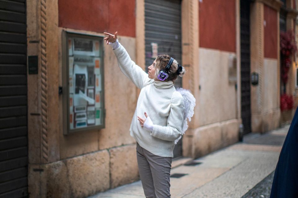 Guided Tour in the Center of Verona Accompanied by an Angel - Key Points