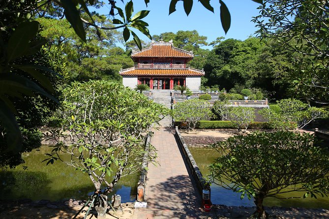 Hue City Tour 3 Tomb & Citadel Sightseeing Perfume River By Dragon Boat - Key Points