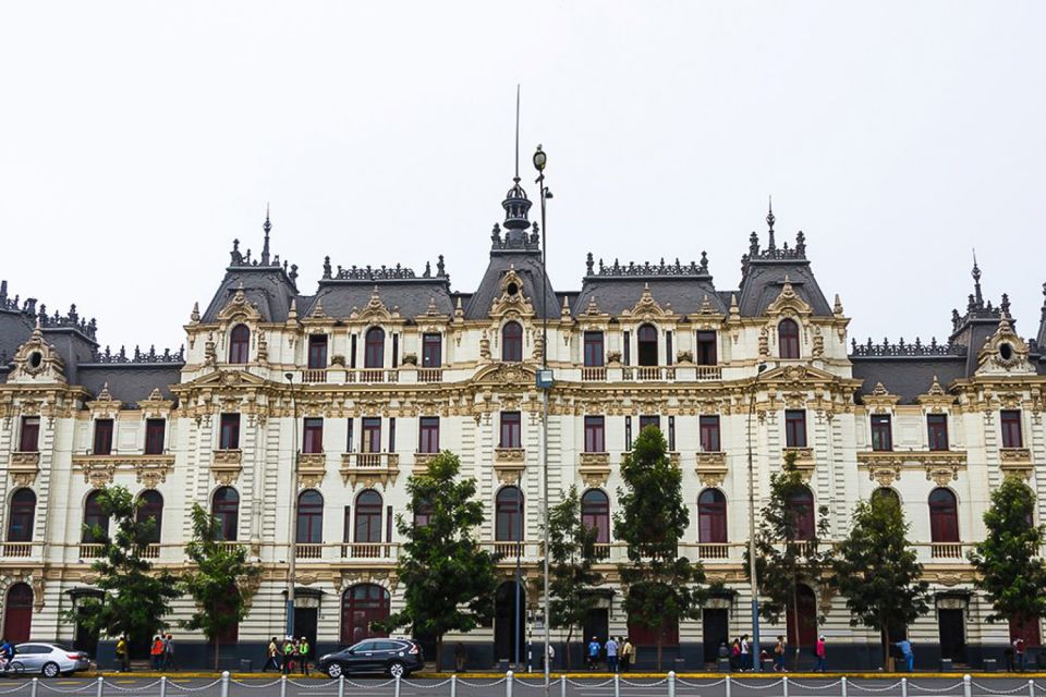 Lima: Larco Museum & City Tour With Catacombs Guided Visit - Key Points