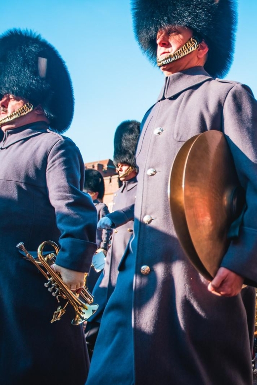 London: Changing of the Guard & Westminster Abbey - Key Points