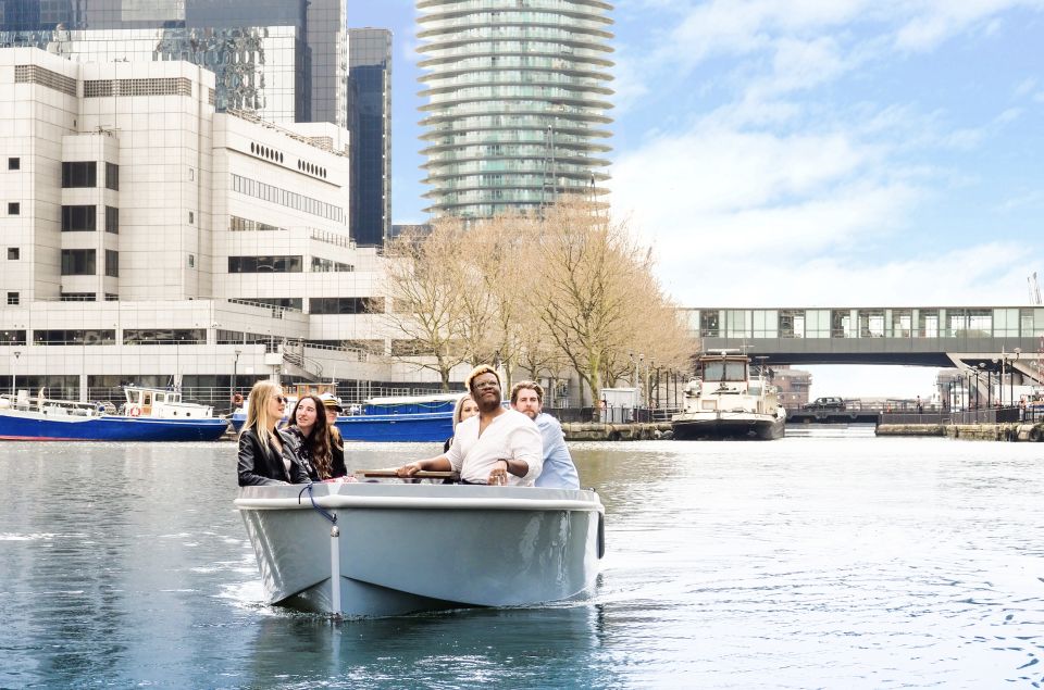 London: Goboat Rental in Canary Wharf With London Docklands - Key Points