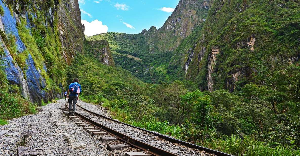 Machupicchu by Car 2DAYS With Food and Accommodation - Key Points