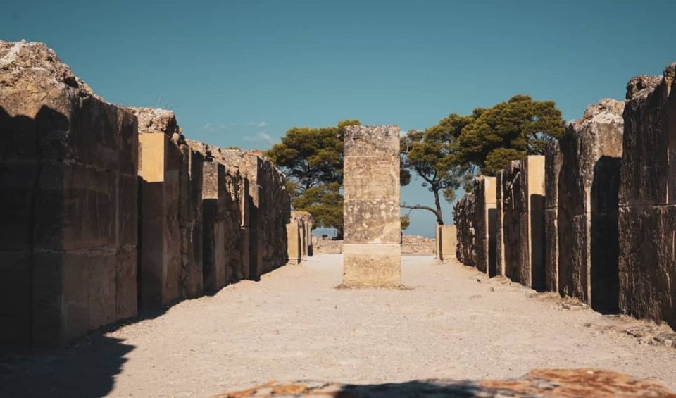 Minoan Luxuries: Ancient Palaces, Messara Wineries & Matala - Key Points