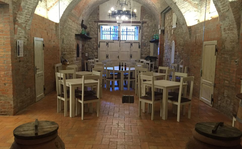 Montepulciano: Wine Tasting & Lunch in a Typical Winery - Key Points