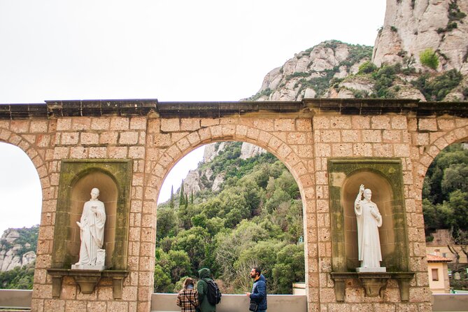 Montserrat Full Day Tour With Farmhouse Lunch and Winery Visit - Overview of the Tour