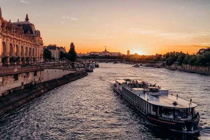 Paris Capitaine Fracasse 3 Course Seine River Dinner Cruise - Good To Know