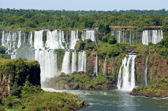 PRIVATE Day Tour Both Brazilian & Argentinean Iguassu Falls - Key Points