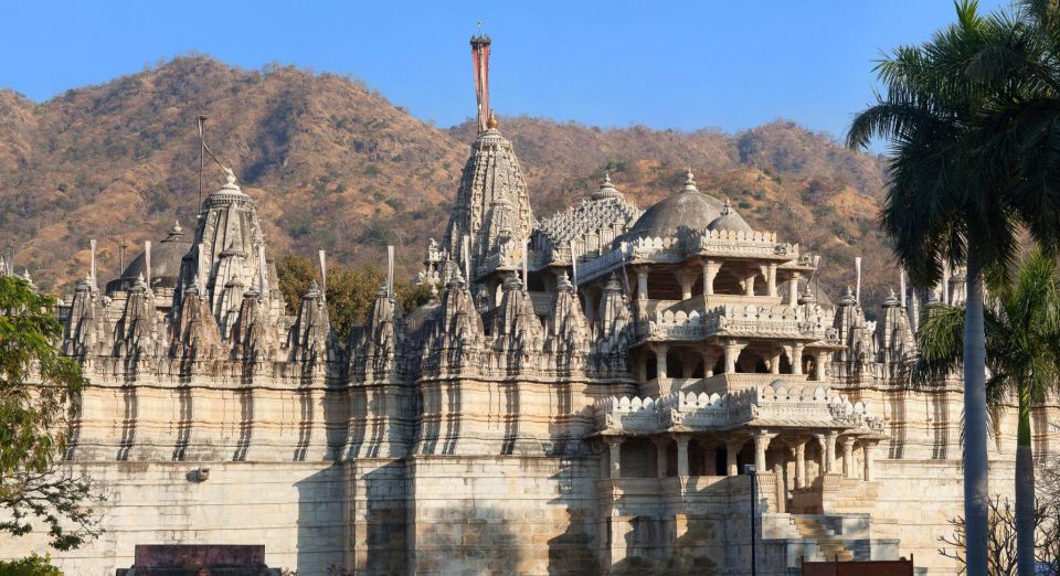 Private Day Tour Kumbhalgarh and Rankapur Tour From Udaipur - Key Points