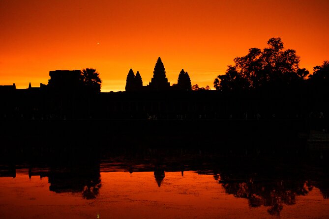 Private Sunrise Angkor Tour - Expert Guide & Breakfast Included - Expert Guide Experience