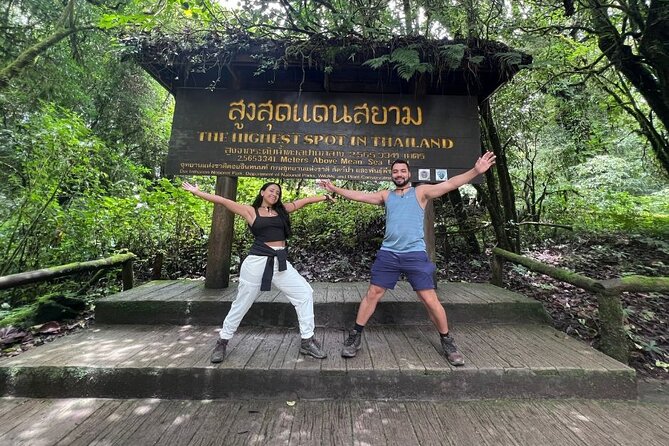 Private Tour to Doi Inthanon Including Twins Pagodas and Hiking - Key Points