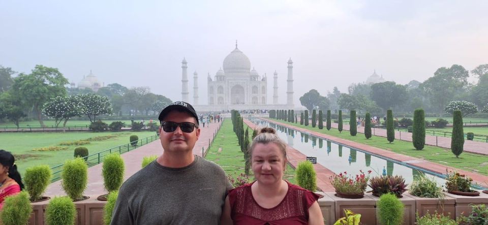 Same Day Taj Mahal Tour By Flight From Ahmedabad - Key Points