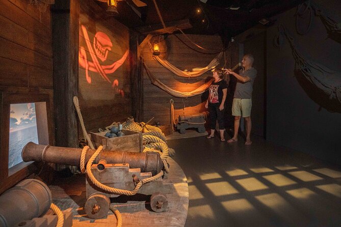 Sint Maarten Pirate Experience at the Rusty Parrot - Key Points