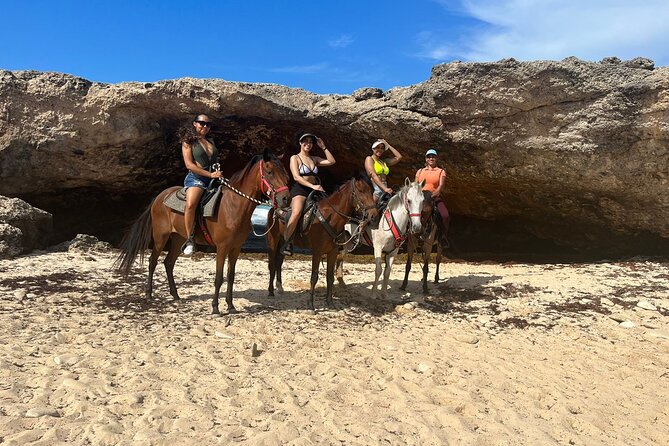 SunDown Private Horseback Ride Tour To Wariruri Beach - Key Points