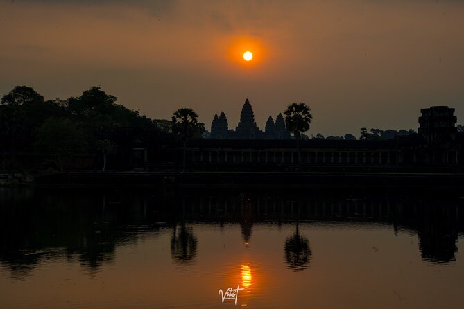 Sunrise Small Group Tour in Siem Reap - Key Points