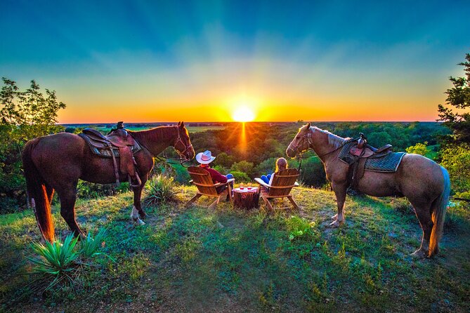 Sunset Horseback Ride With Scenic Views - Key Points