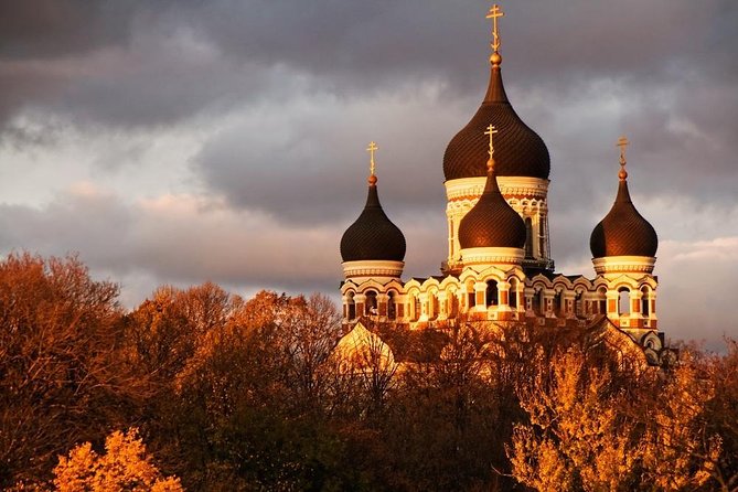 Tallinn Old Town Walking Tour - Key Points