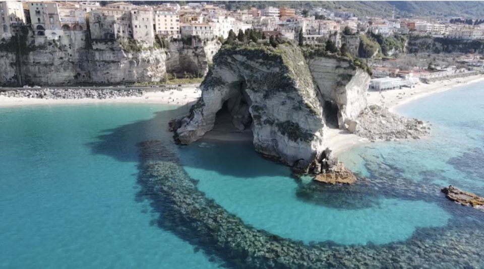 Tropea: Sunset Boat Tour With Aperitif - Key Points