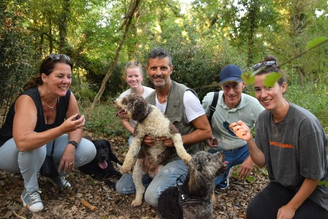 Truffle Hunting Experience Siena Tartufi - Key Points