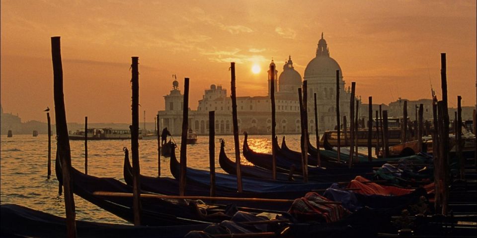 Venice: Sunset Gondola Tour - Key Points