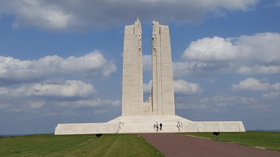 Vimy, the Somme: Canada in the Great War From Amiens, Arras - Key Points