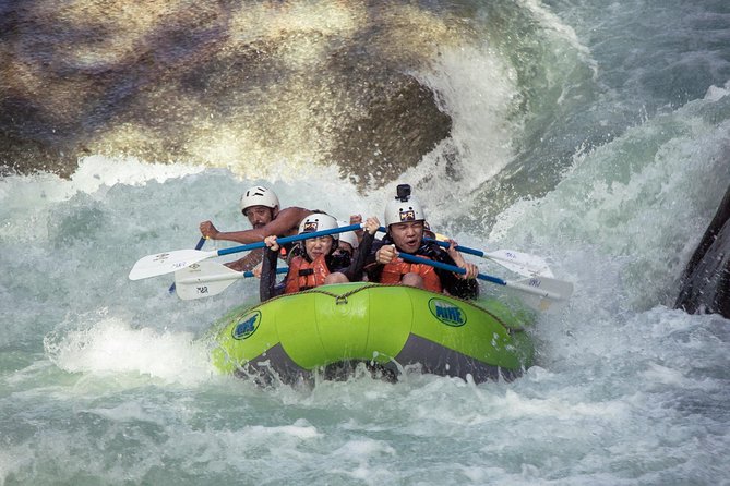 Whitewater Rafting El Chorro Class IV - Key Points