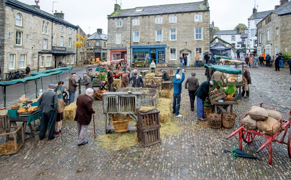 Yorkshire: All Creatures Great and Small Mini-Coach Tour - Key Points